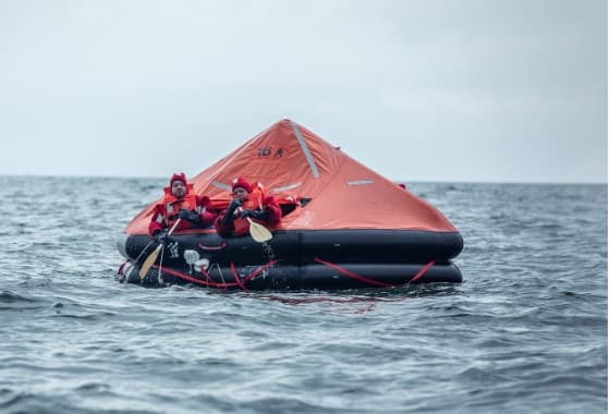 RFD-TOYO膨張式救命いかだ